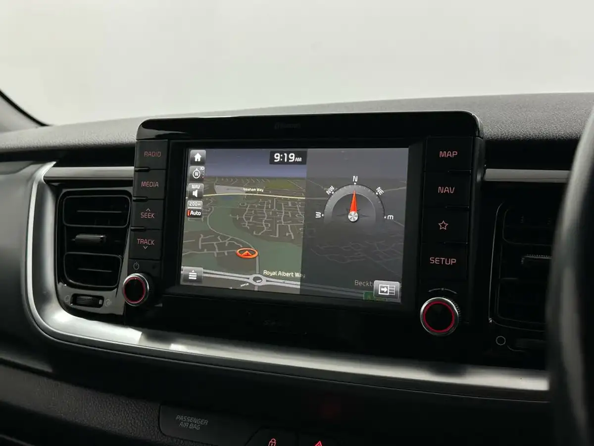 2018-kia-stonic-10-t-gdi-4-big-21