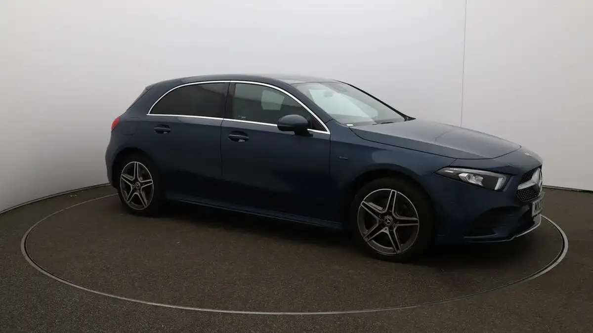 2021-mercedes-benz-a-class-13-a250e-amg-line-executive-hatchback-5d-big-38