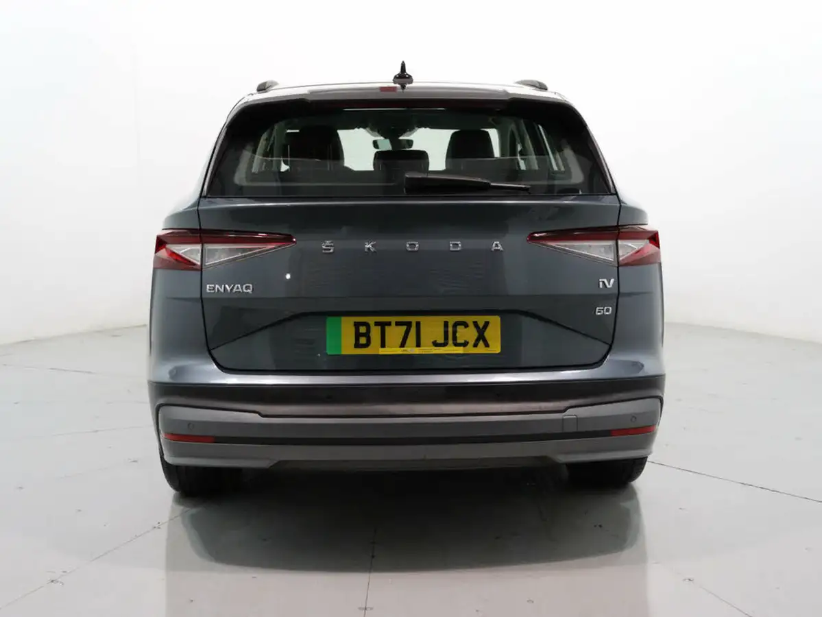 2021-skoda-enyaq-e-60-62-kwh-big-5