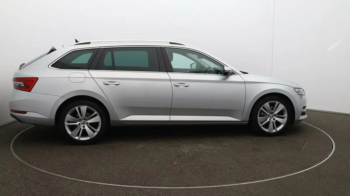 2019-skoda-superb-20-tsi-se-l-estate-big-8