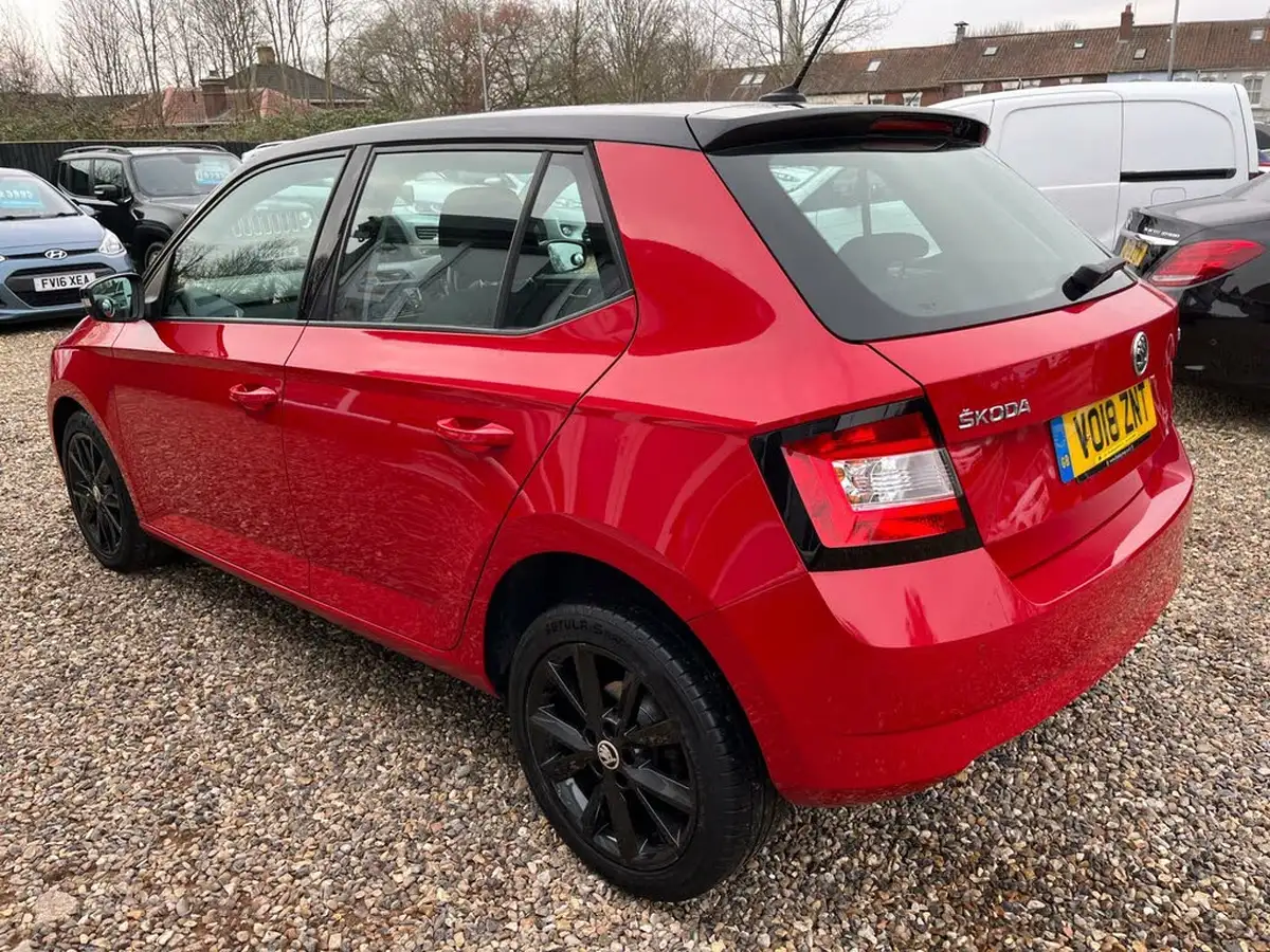 2018-skoda-fabia-10-tsi-colour-edition-ss-big-5