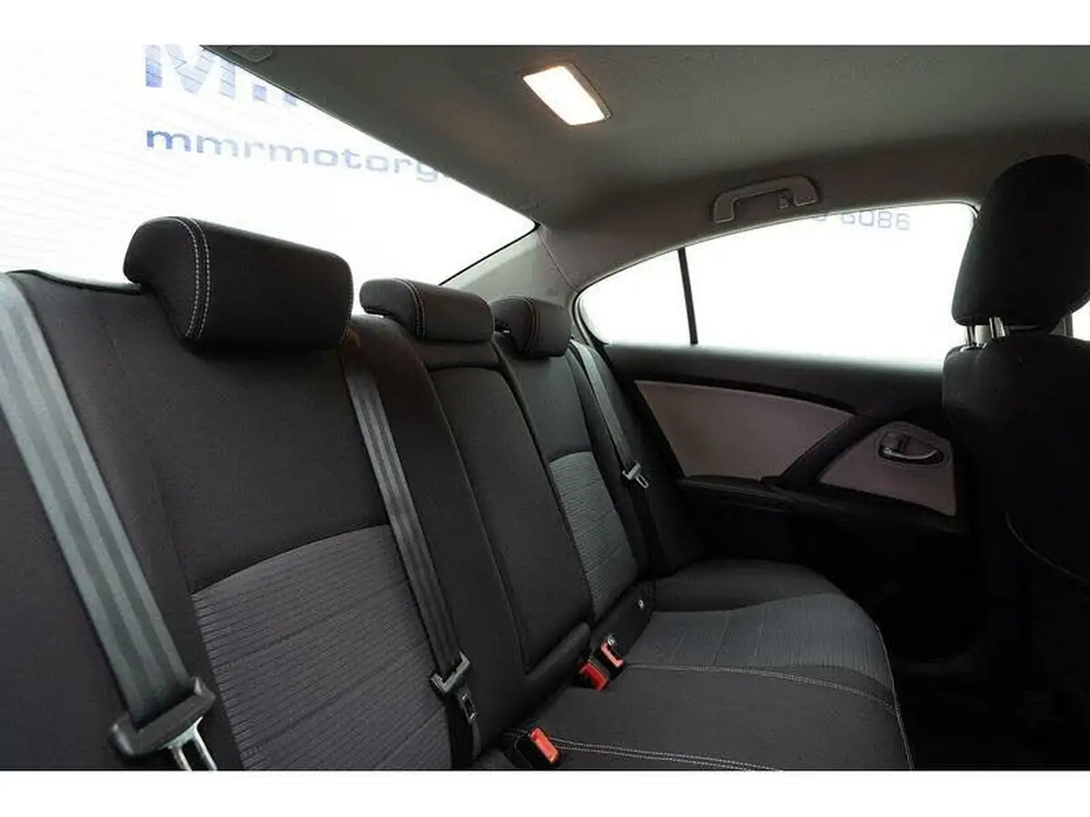 2016-toyota-avensis-18-v-matic-business-edition-saloon-4d-big-43