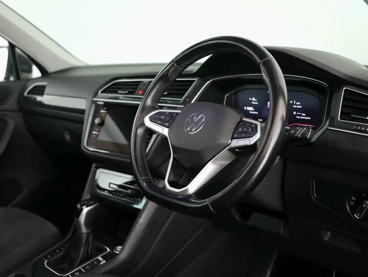 2020-volkswagen-tiguan-15-tsi-elegance-big-31