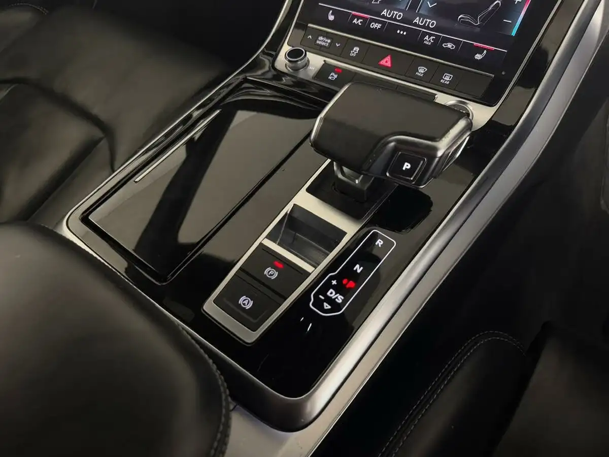2021-audi-q7-30-55-tfsi-e-s-line-big-37