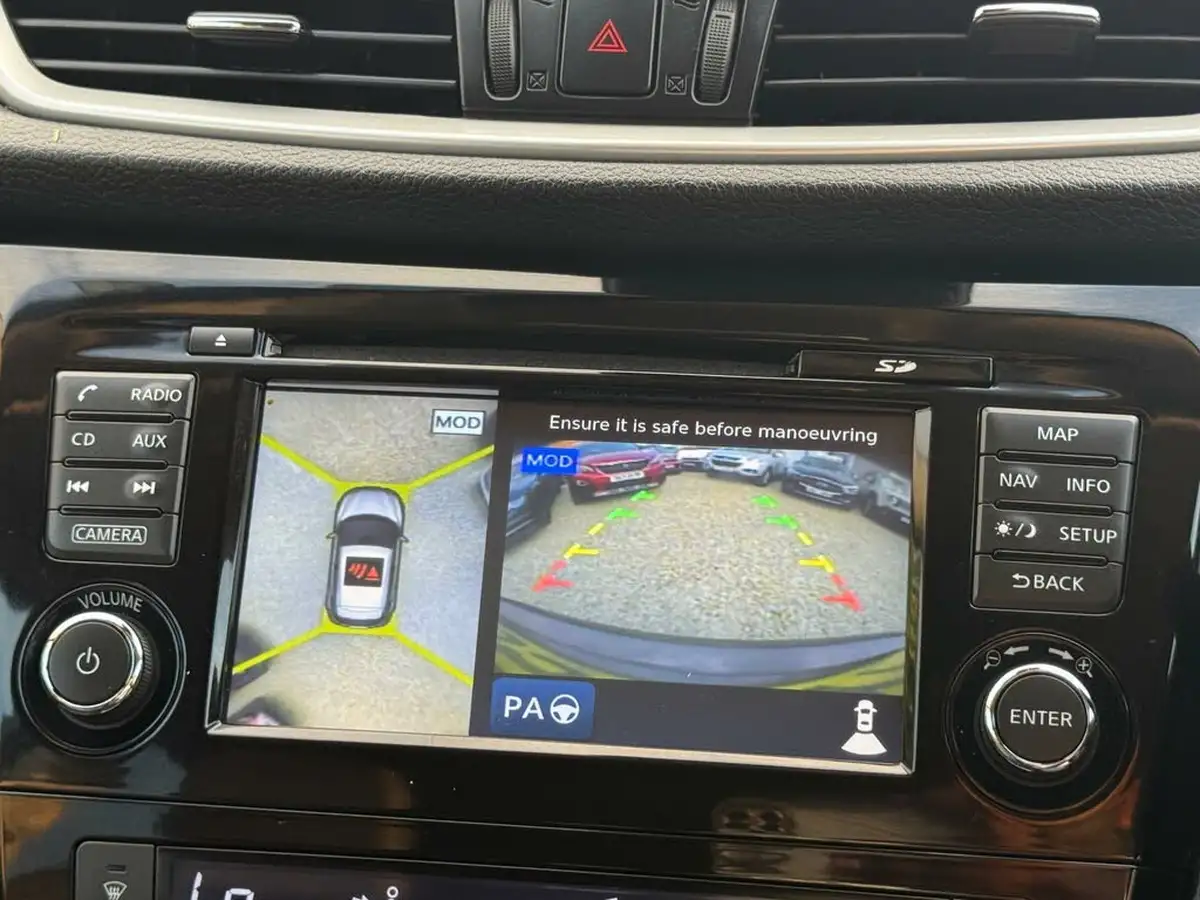 2015-nissan-qashqai-16-tekna-big-41
