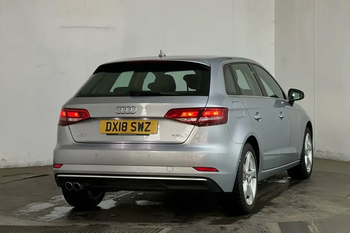 2018-audi-a3-15-tfsi-sportback-5d-s-tronic-big-16