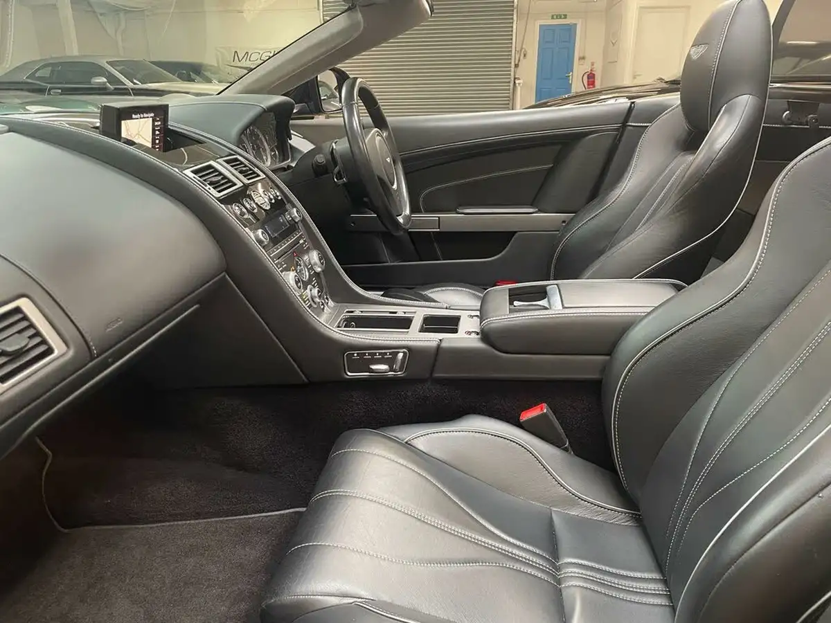 2015-aston-martin-db9-59-volante-big-12