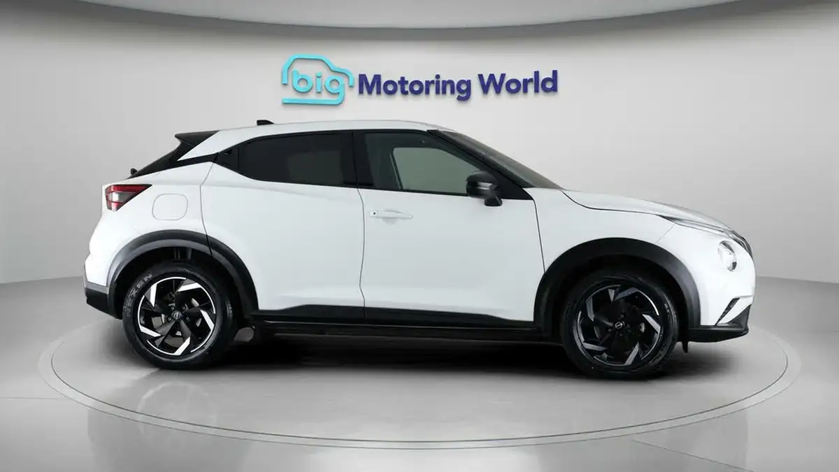 2023-nissan-juke-10-dig-t-n-connecta-big-8