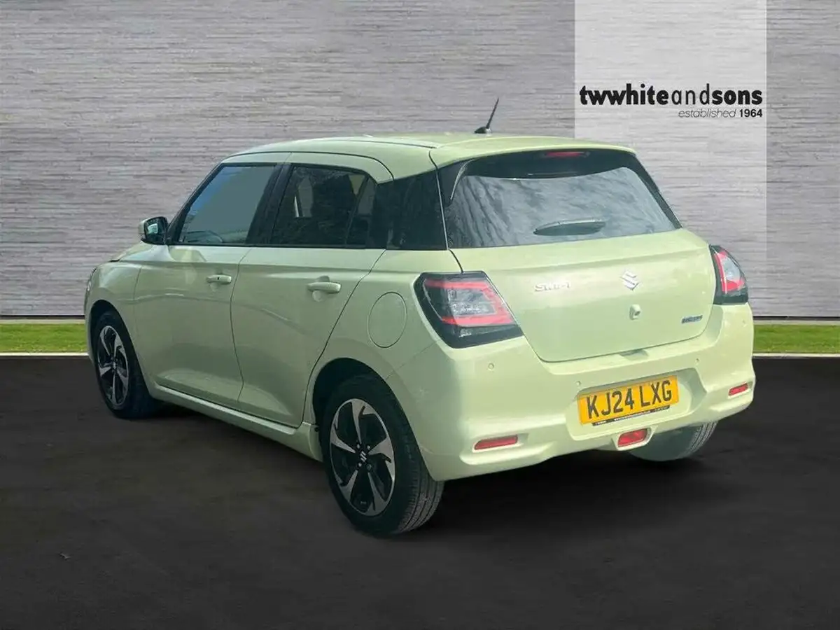 2024-suzuki-swift-12-ultra-cvt-big-4