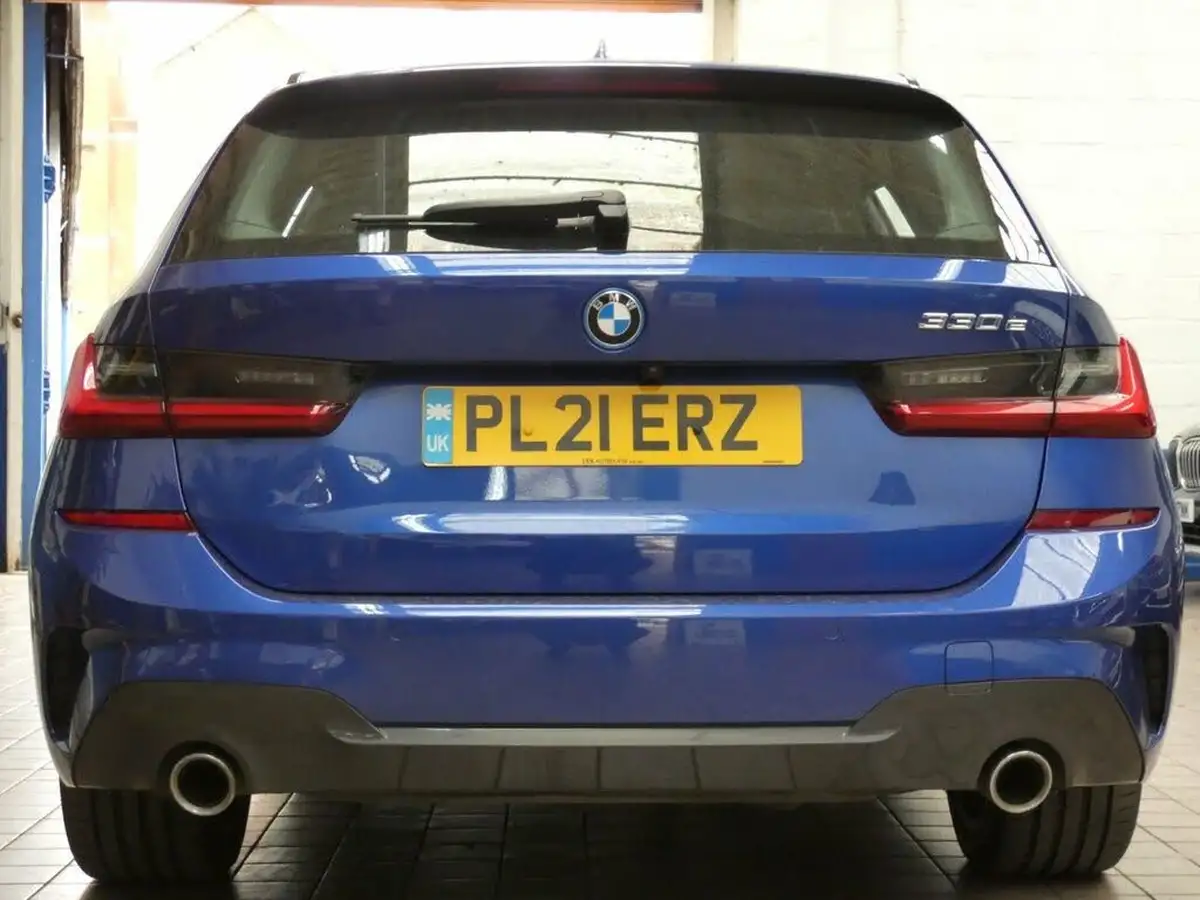 2021-bmw-3-series-20-330e-m-sport-touring-5d-big-16