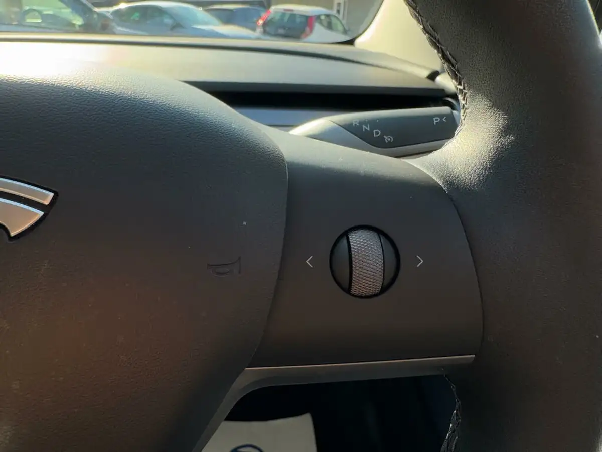 2023-tesla-model-3-e-rwd-241bhp-big-39
