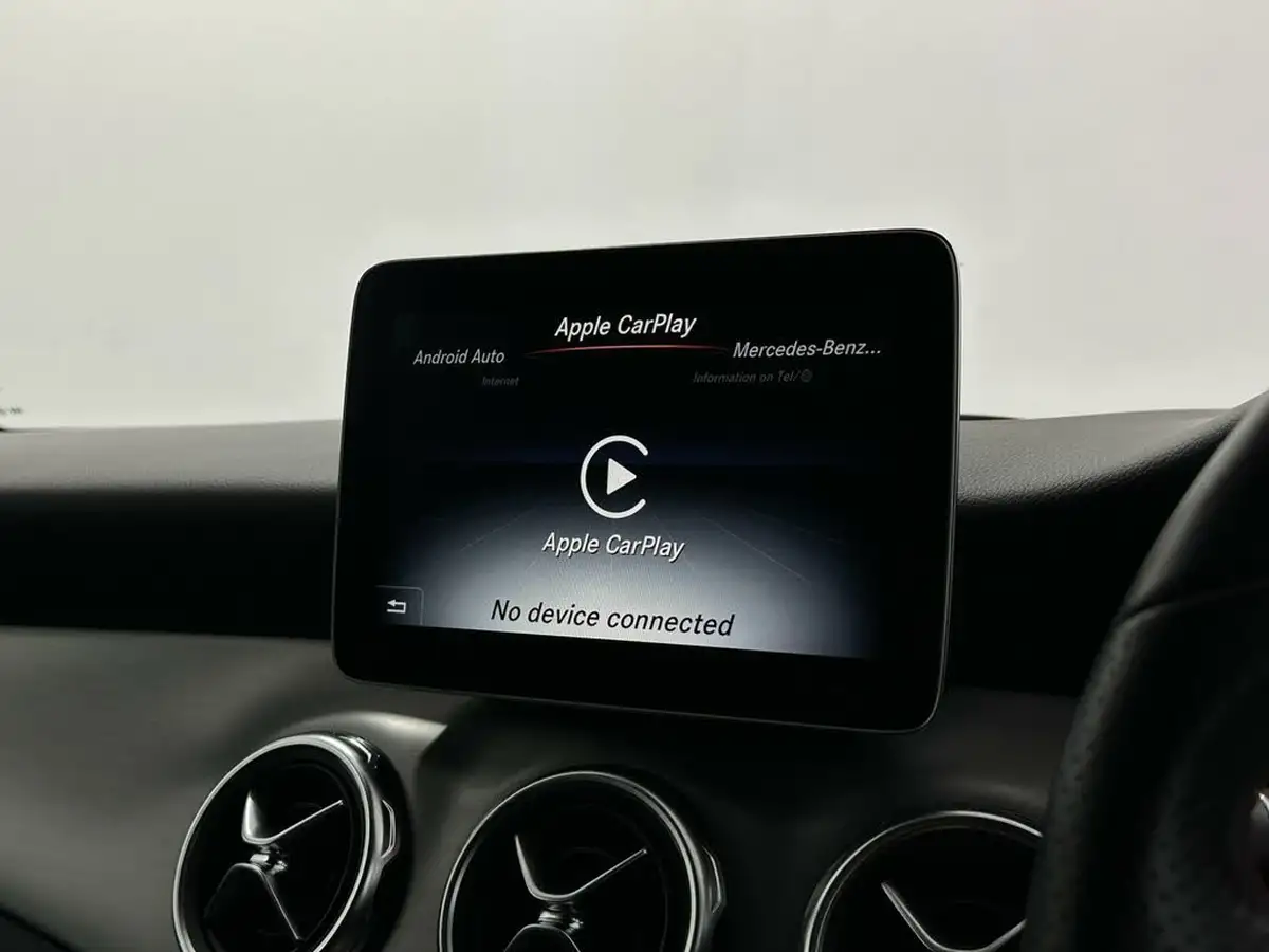 2020-mercedes-benz-gla-class-16-gla-200-amg-line-edition-plus-7g-dct-big-23