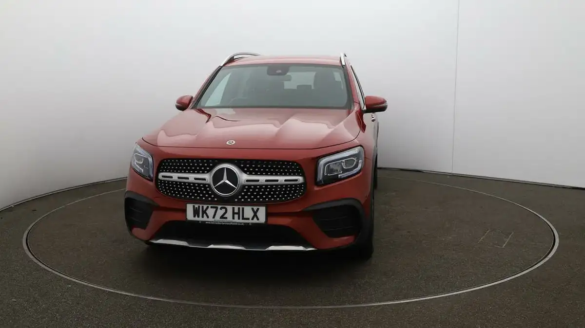 2022-mercedes-benz-glb-class-13-glb200-amg-line-premium-7g-tronic-big-40