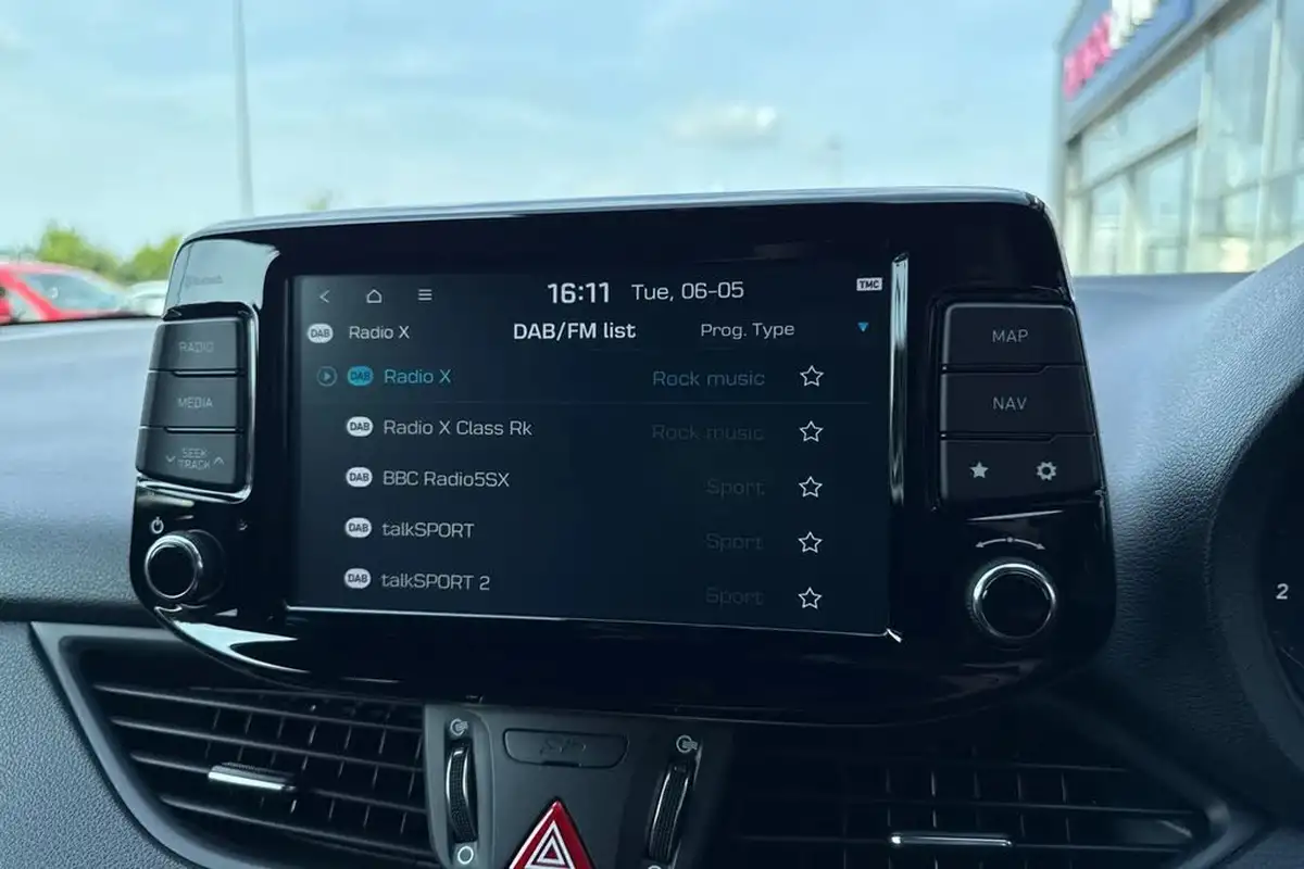 2018-hyundai-i30-n-20-t-gdi-n-performance-big-45