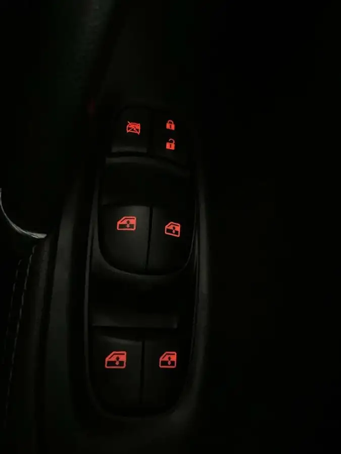 2021-nissan-qashqai-13-dig-t-n-motion-140ps-big-29