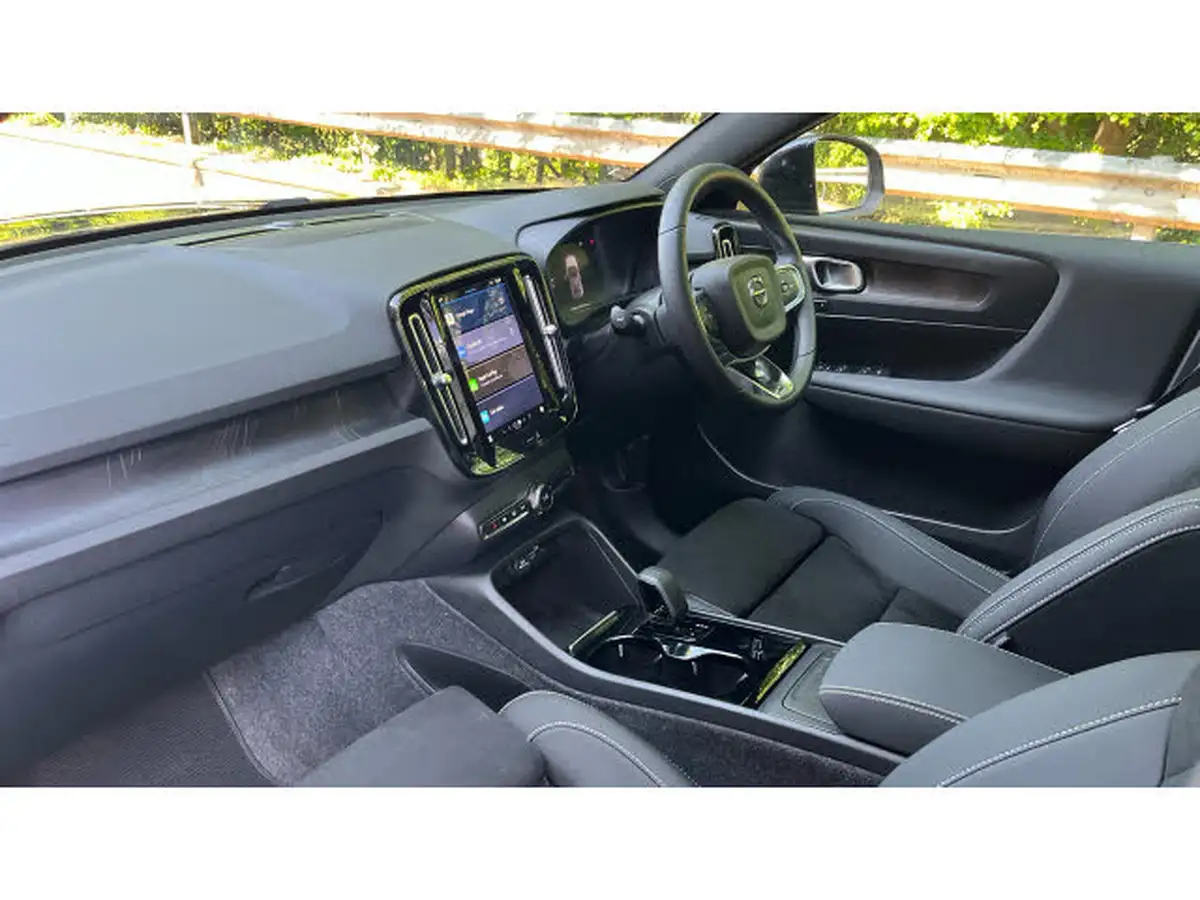2024-volvo-c40-e-recharge-ultimate-235bhp-big-3