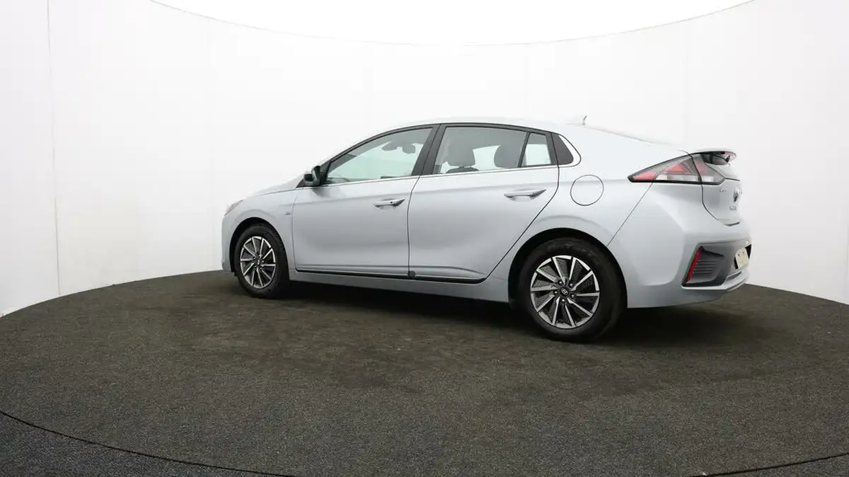 2021-hyundai-ioniq-e-premium-electric-100kw-big-73