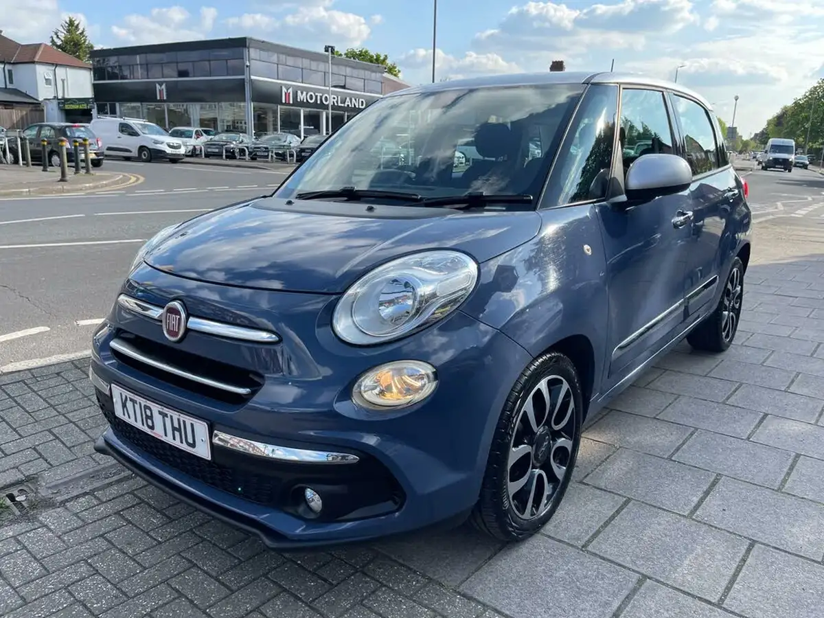 2018-fiat-500l-14-mirror-big-5