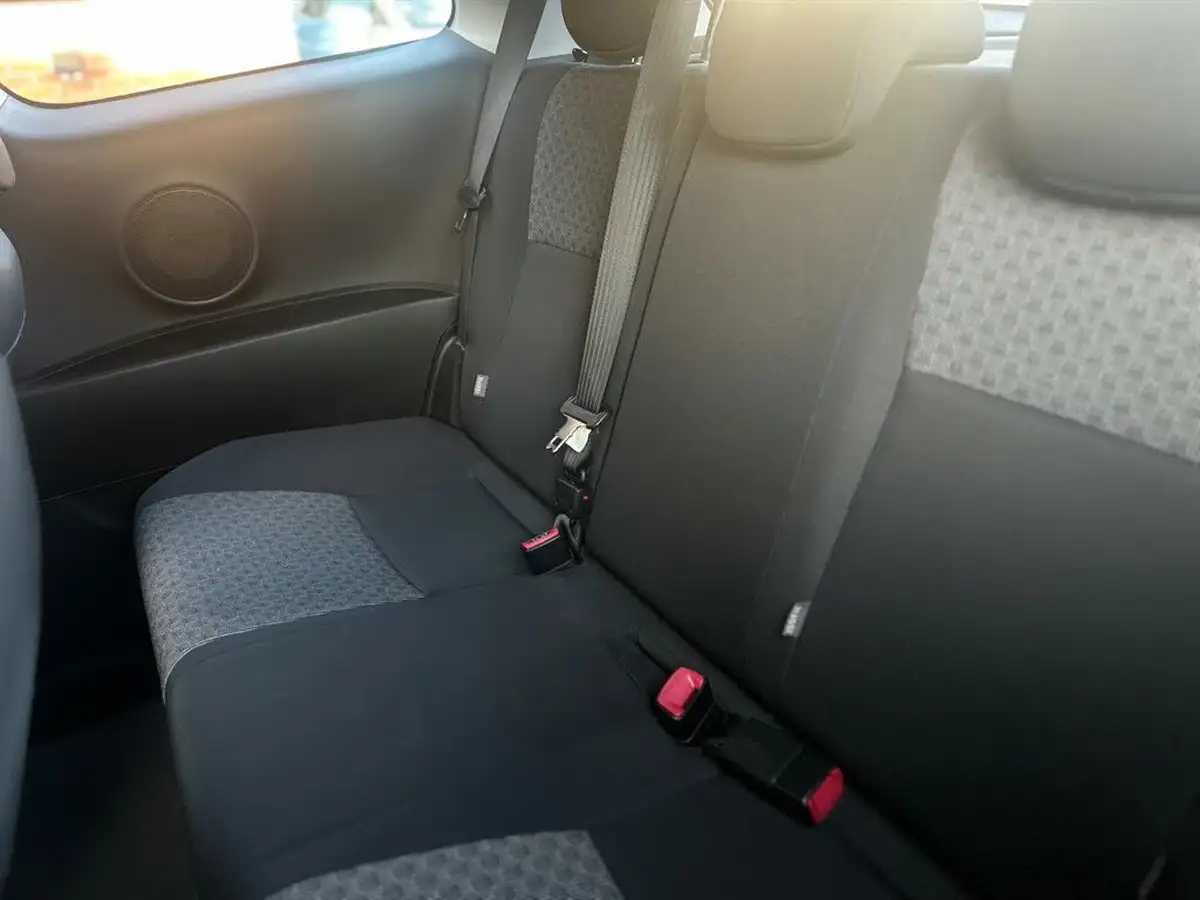 2015-toyota-yaris-10-icon-3d-big-23