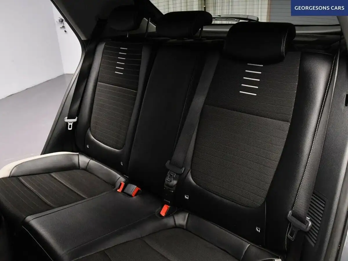 2022-kia-stonic-10-t-gdi-connect-dct-big-17