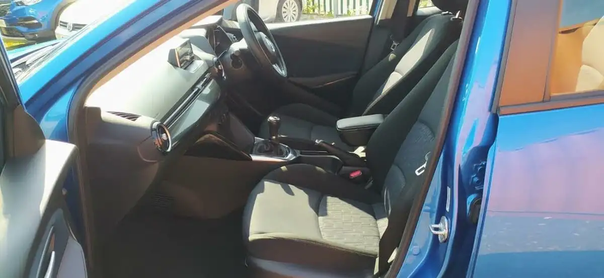 2015-mazda-mazda2-15-se-l-75ps-big-22