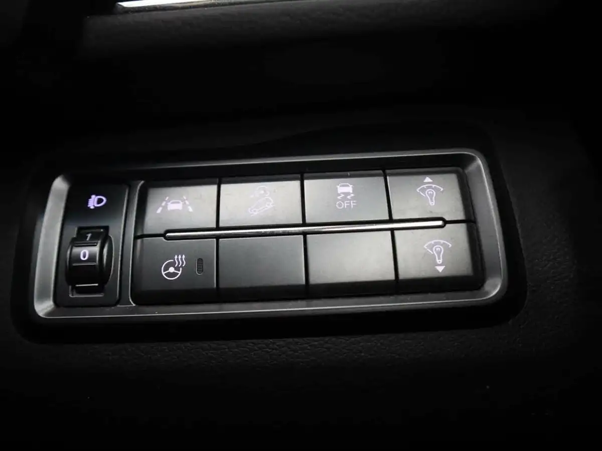 2022-kgm-ssangyong-tivoli-12-gdi-t-ventura-big-34