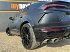 2022-lamborghini-urus-40-no-trim-small-7