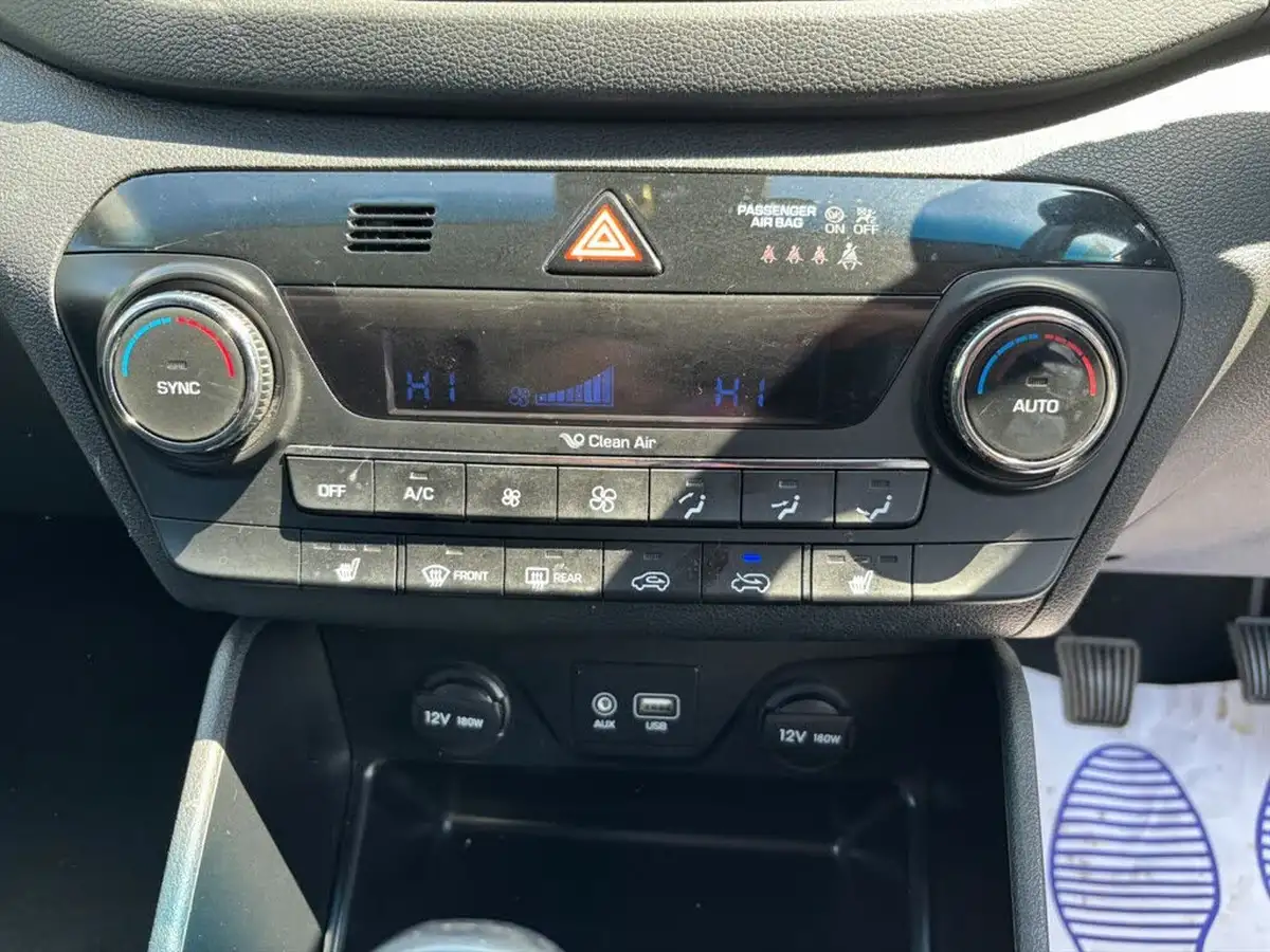 2017-hyundai-tucson-17crdi-blue-drive-se-nav-116ps-big-15