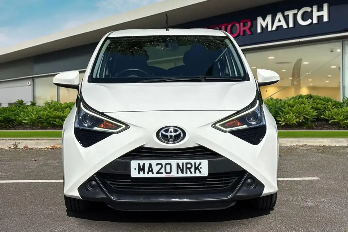 2020-toyota-aygo-10-vvt-i-x-play-big-5