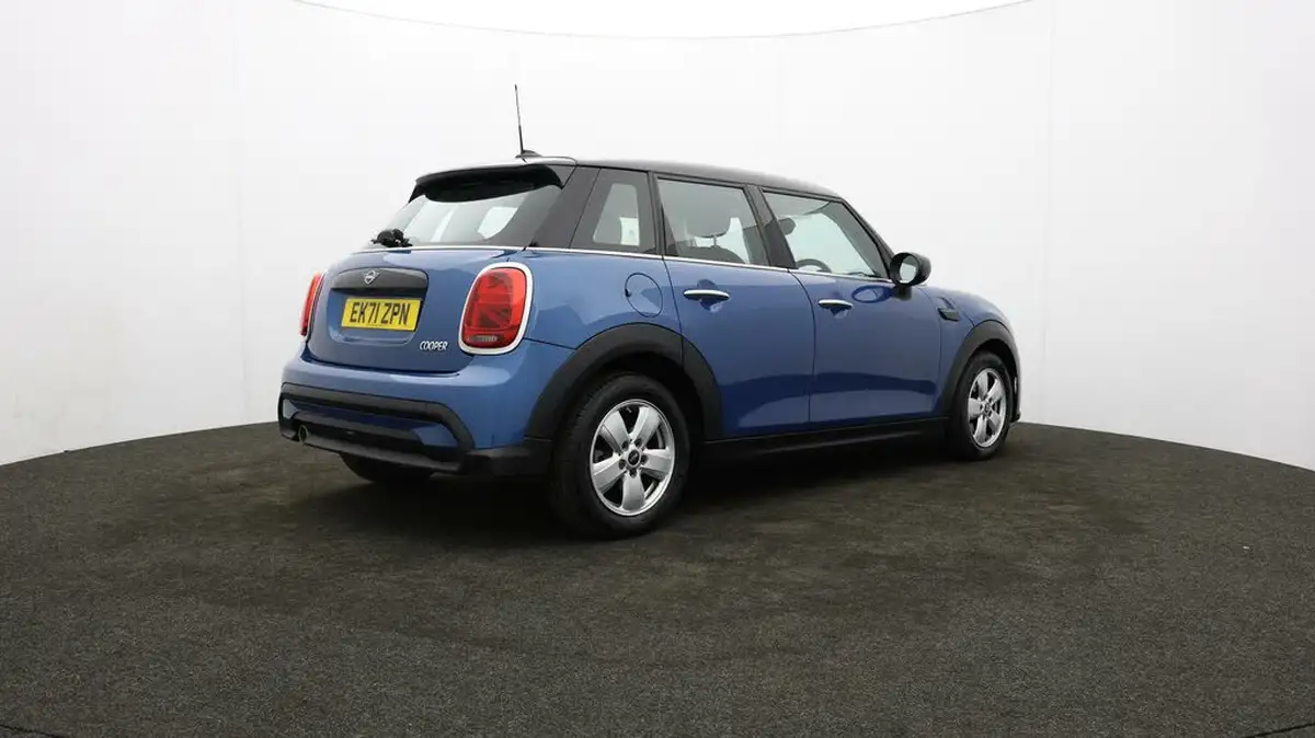 2021-mini-cooper-15-cooper-classic-hatchback-5d-auto-big-31