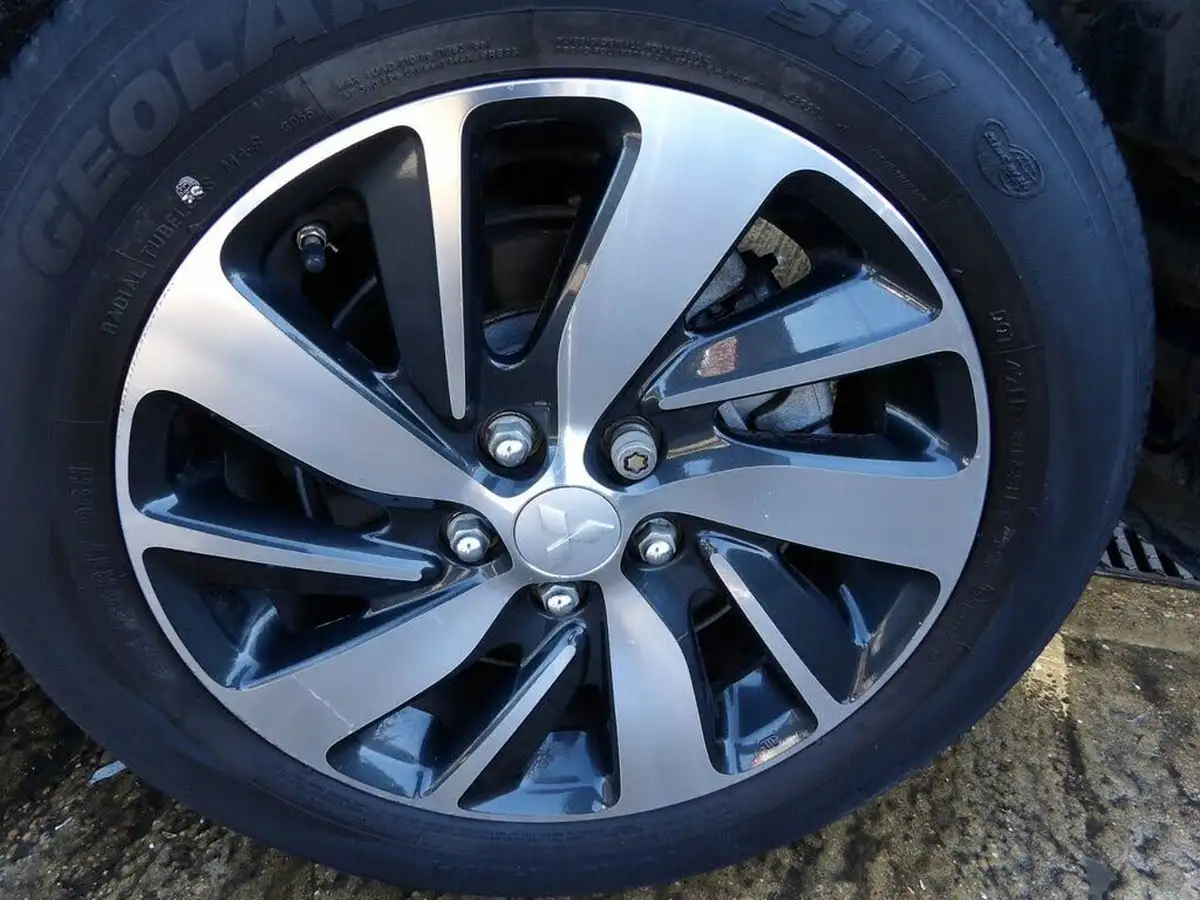 2015-mitsubishi-asx-16-3-big-23