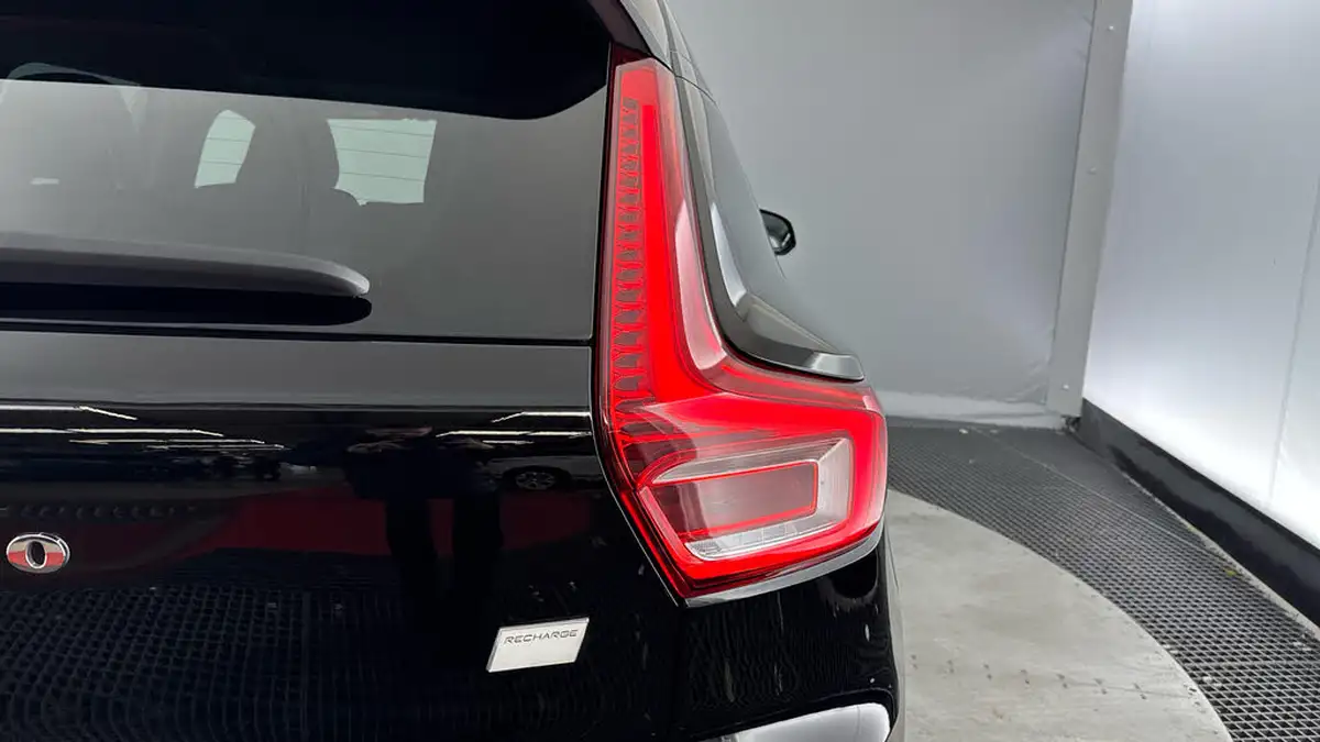 2023-volvo-xc40-e-recharge-core-228bhp-big-23