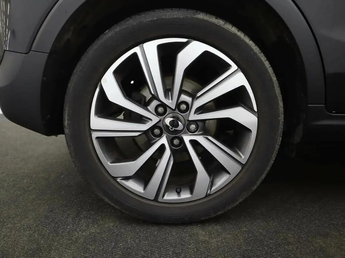 2022-kgm-ssangyong-tivoli-15-ultimate-big-6