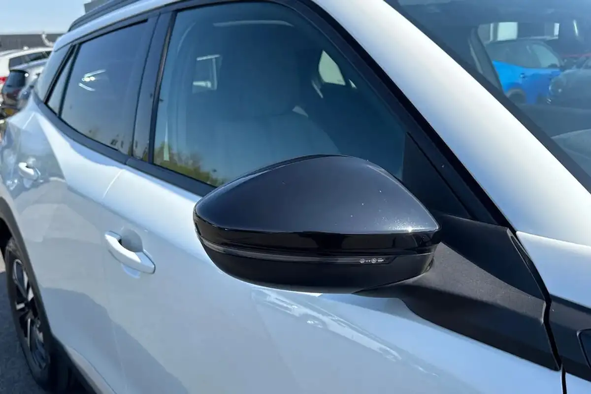 2022-peugeot-2008-suv-e-allure-premium-big-28