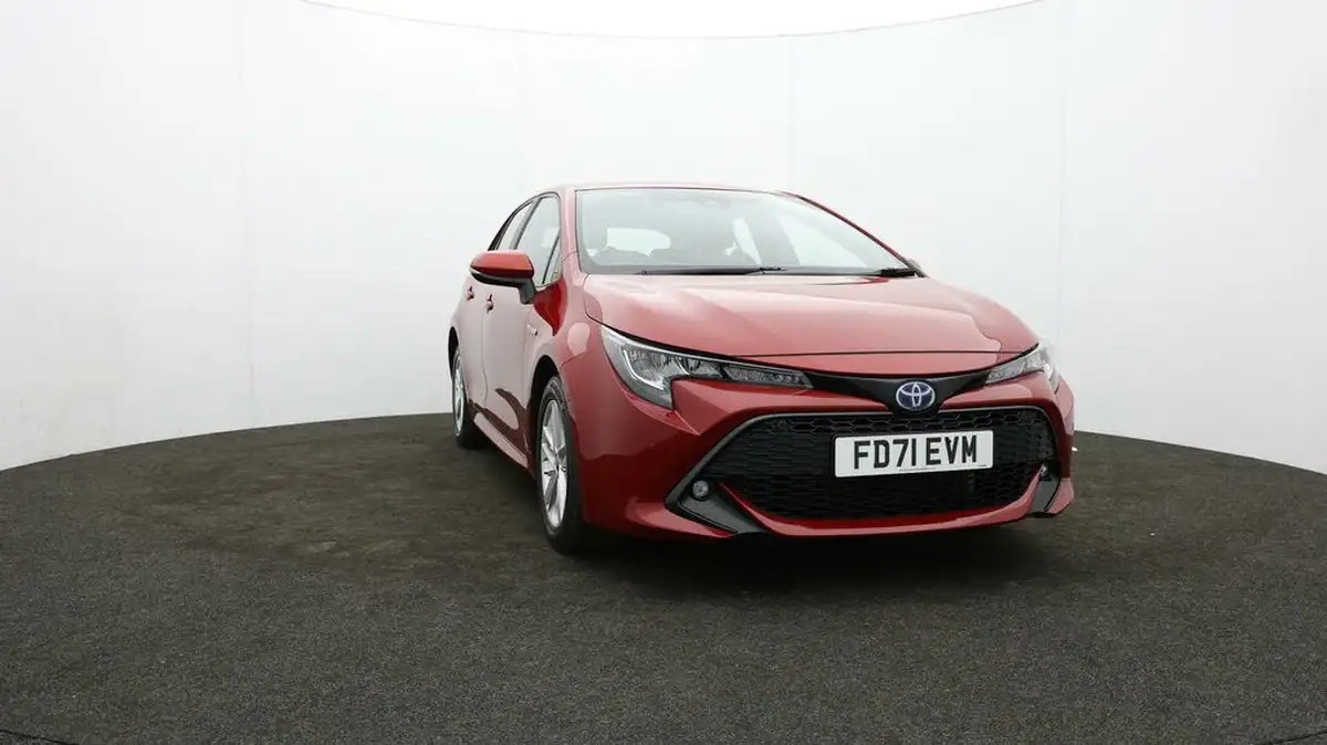 2022-toyota-corolla-18-vvt-i-icon-tech-trk-hatchback-5d-big-50