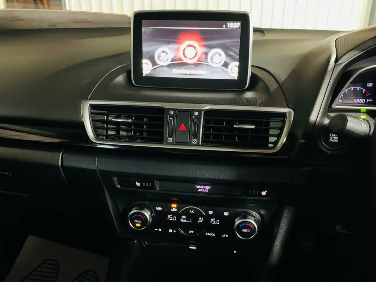 2015-mazda-mazda3-22td-se-l-nav-hatchback-5d-big-24