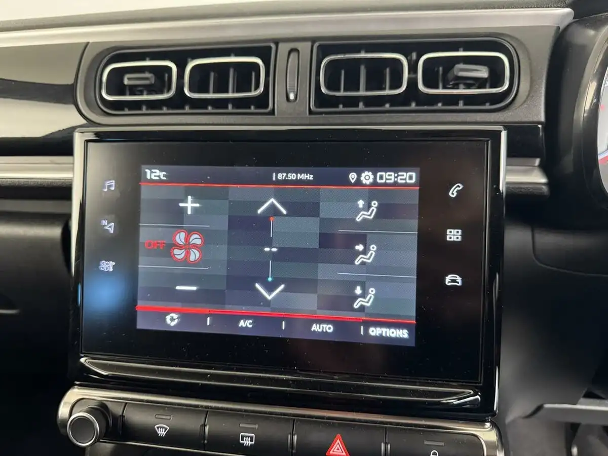 2023-citroen-c3-12-puretech-plus-110ps-eat6-big-40