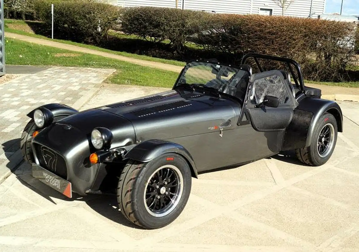 2016-caterham-seven-big-17