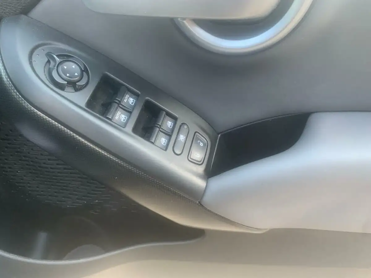 2016-fiat-500x-13multijet-pop-big-56
