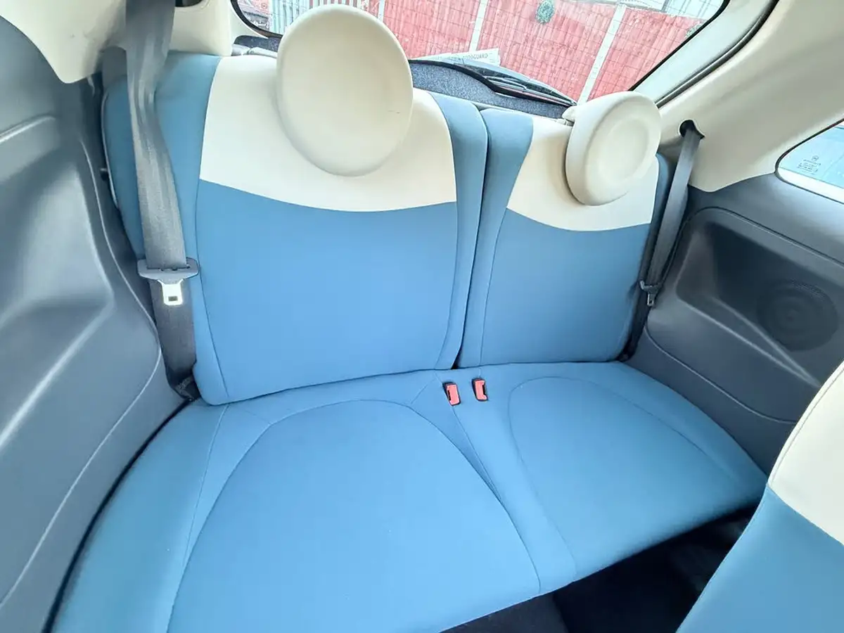 2011-fiat-500-12-lounge-big-10