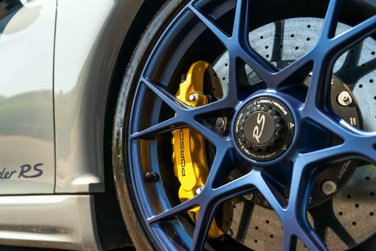 2024-porsche-boxster-718-40-spyder-rs-big-7