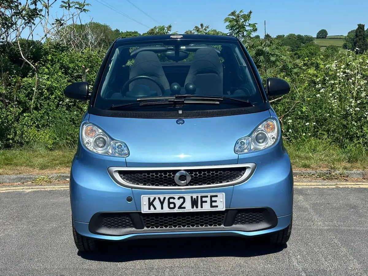 2012-smart-fortwo-10-passion-71bhp-cabriolet-softouch-big-1