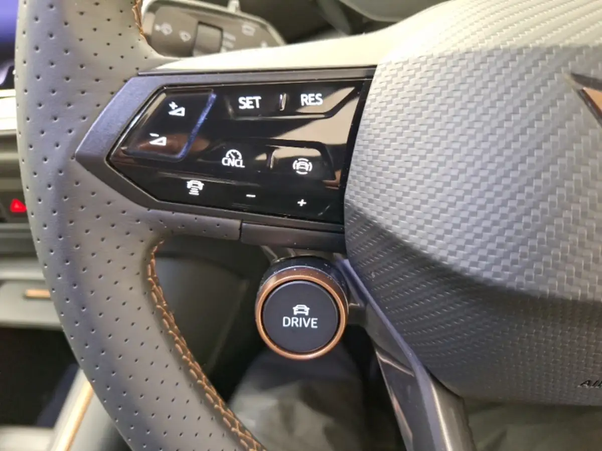 2024-cupra-born-e-v1-230ps-58kwh-e-boost-big-11