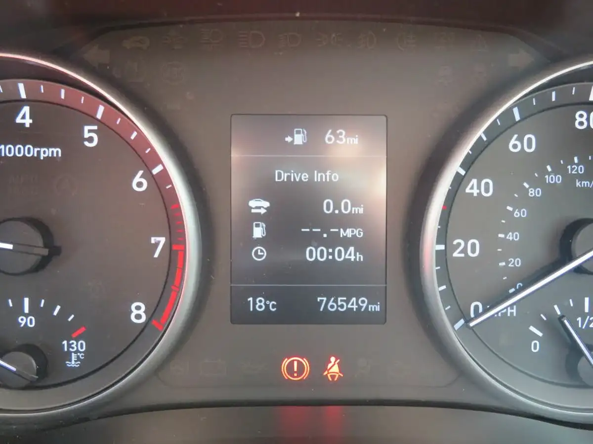 2018-hyundai-i30-10-t-gdi-se-tourer-big-23