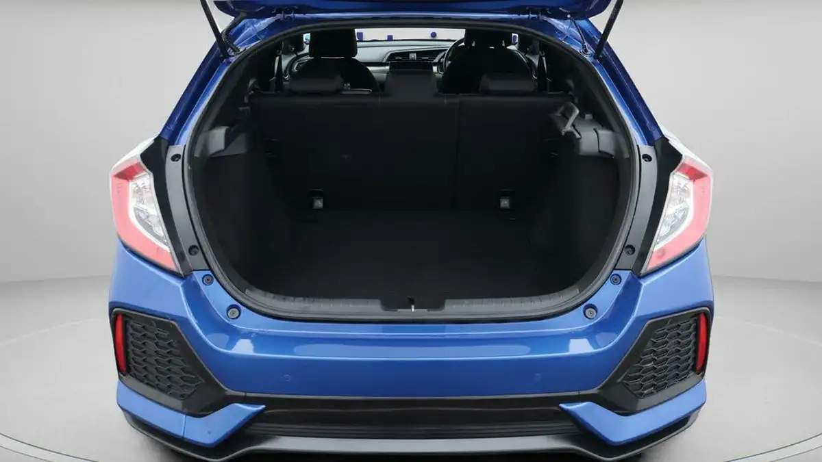 2019-honda-civic-10-vtec-turbo-sr-hatchback-5d-cvt-big-17
