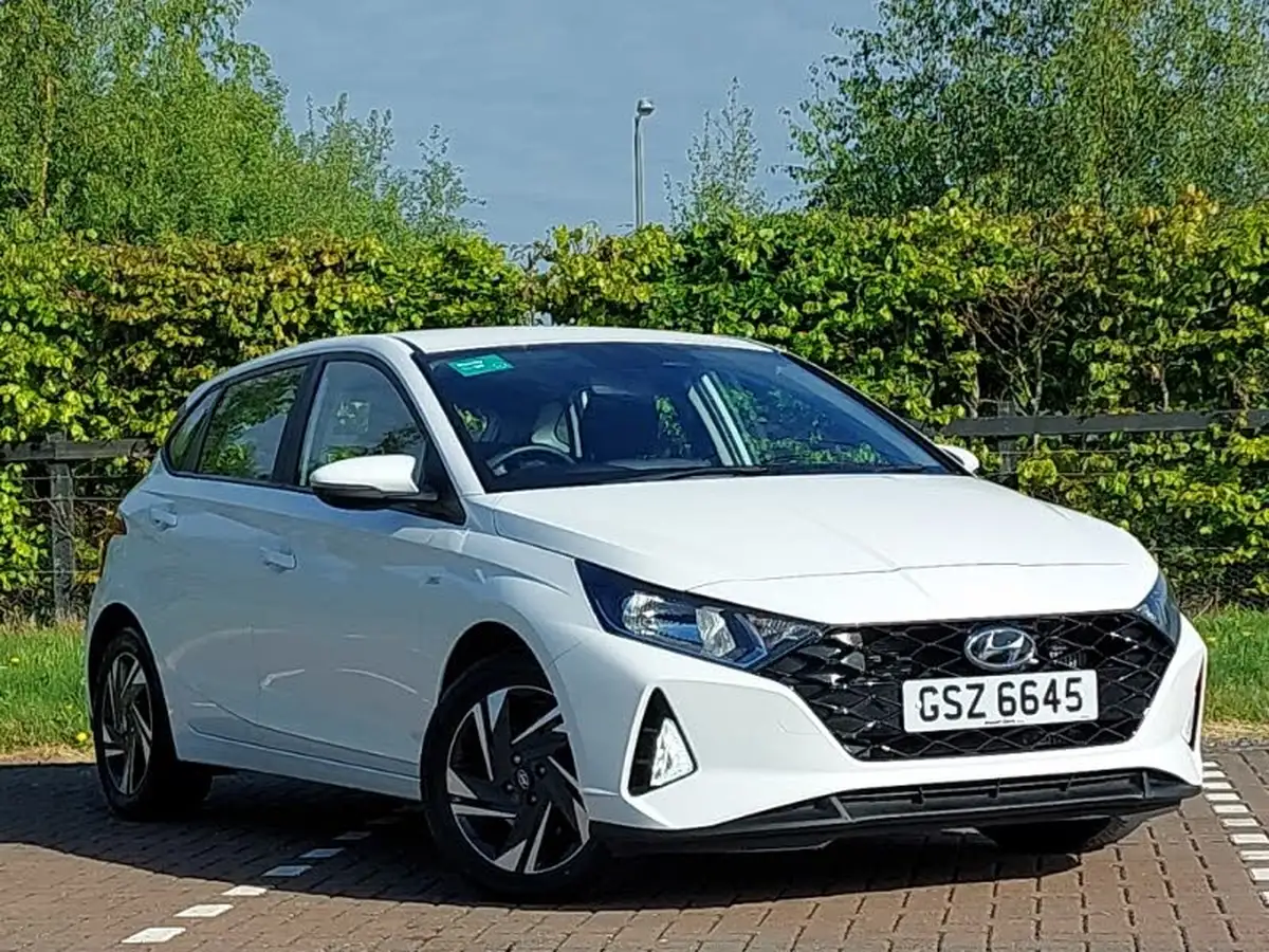 2022-hyundai-i20-10-t-gdi-se-connect-dct-big-0