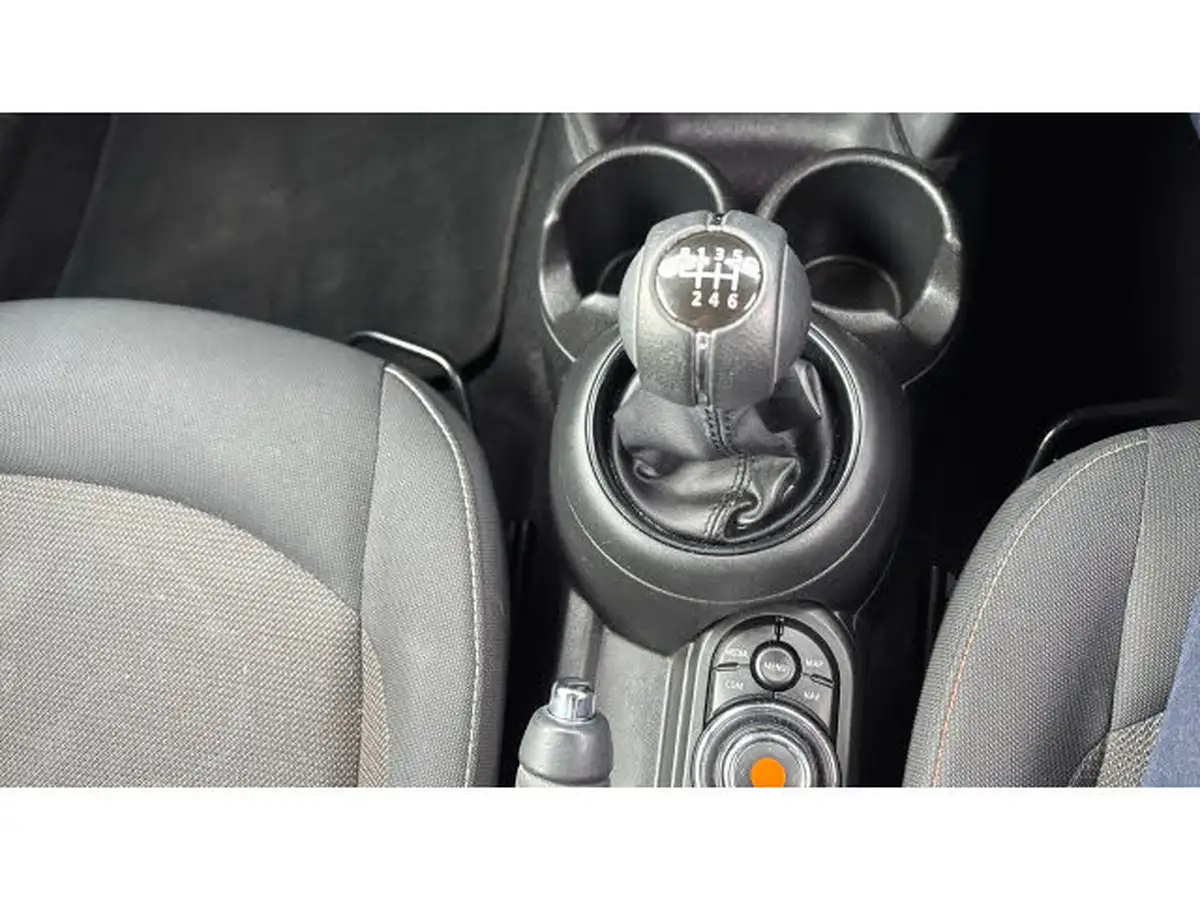 2019-mini-cooper-15-cooper-classic-hatchback-3d-big-36