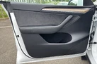 2022-tesla-model-y-e-long-range-small-33