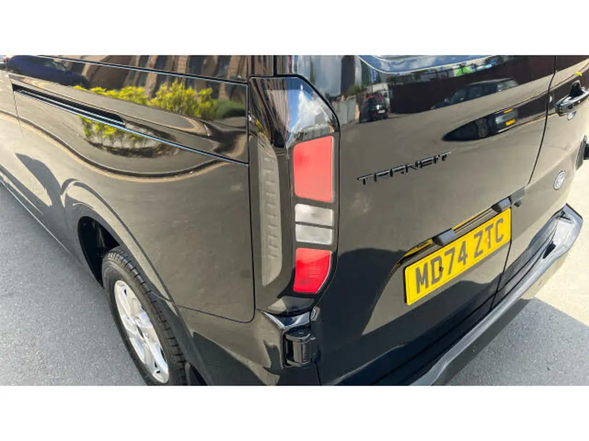 2024-ford-transit-custom-20tdci-280-l2h1-limited-panel-van-1996cc-auto-big-31