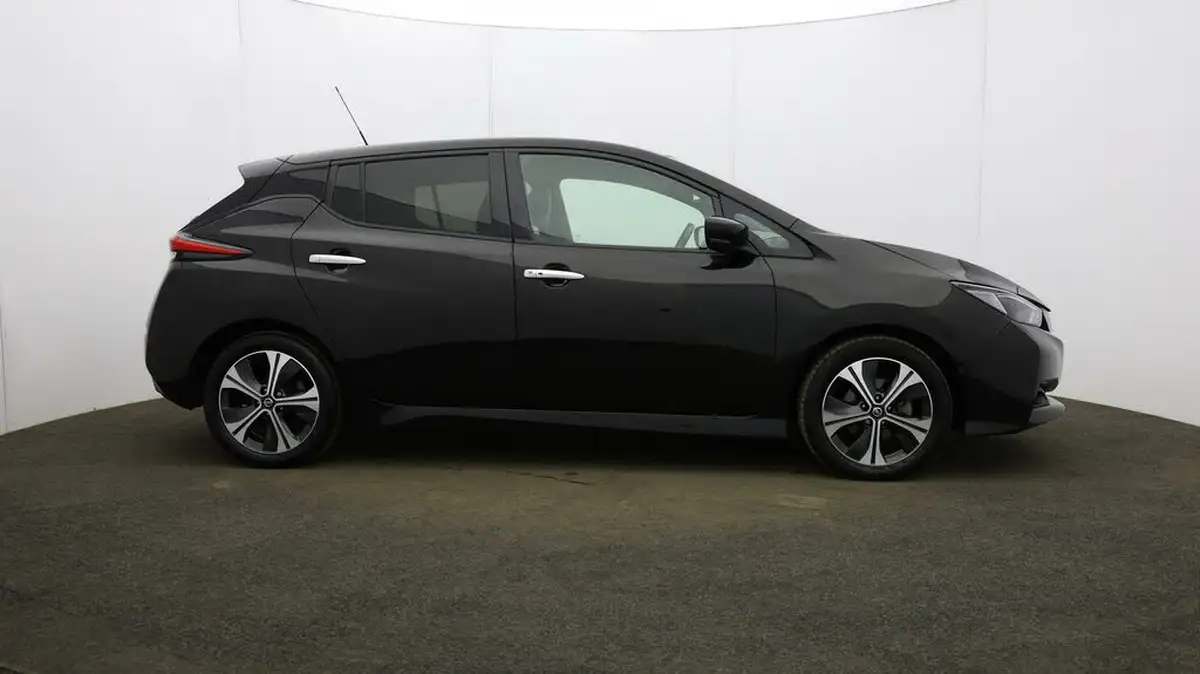 2020-nissan-leaf-e-n-connecta-big-51
